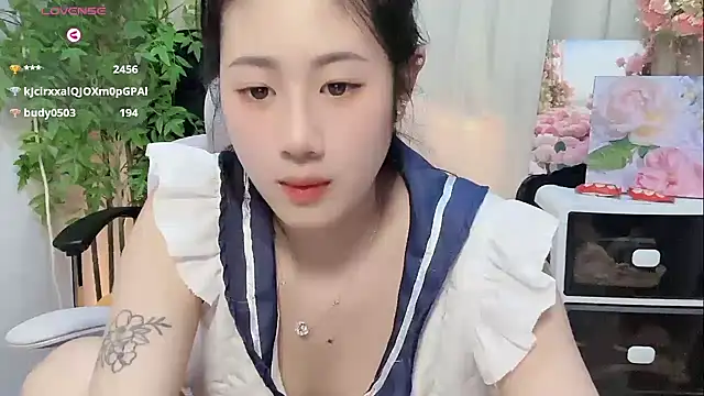 Yvonne-07 live sex cam