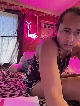 transexualjade95 (T young) - BreastImplants (.)(.) and Car 🚗 BigGoal