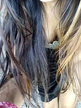 Webcam Model (xpihu)  is live.Free join now!