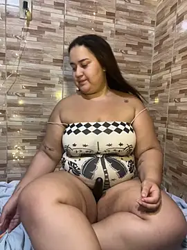 yesmiia live sex cam