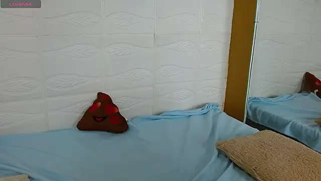 tinisweet - Tinisweet's free webcam