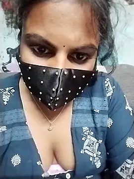 honeyflowerr - Honeyflowerr's free webcam