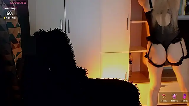 milanaomg - MilanaOmg's free webcam