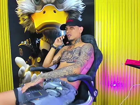 Winsord_Bigcock live sex cam