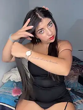 Isaa-Sweet from StripChat is Freechat