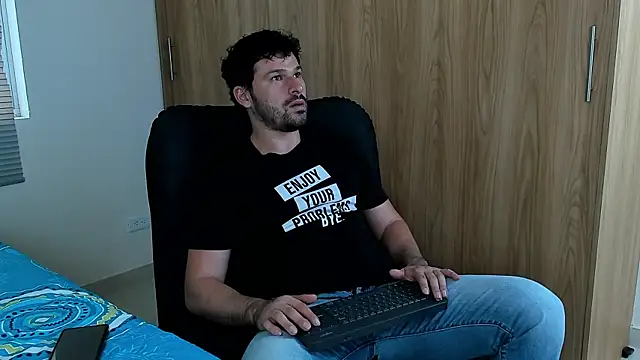 alexman_fuck (M young) - help me meet my show cum goal