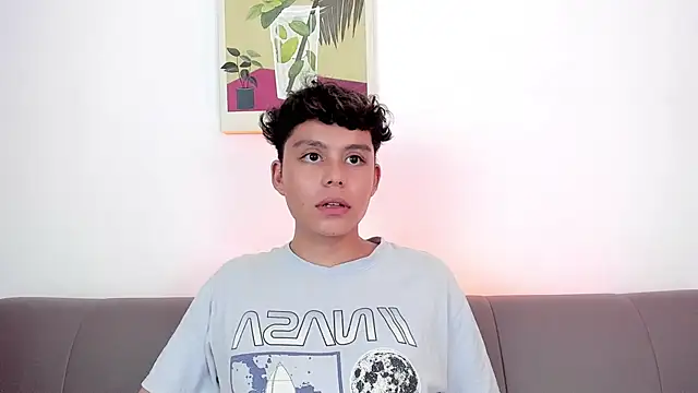 chico_medusa (M twink) - jerk off and get wet