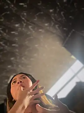 laila_ls (Ask my age) - Spit tits