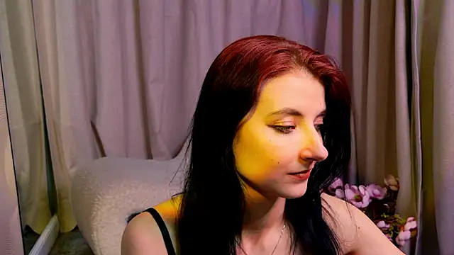 nicoleluxe - NicoleLuxe's free webcam - UK Sex Cams