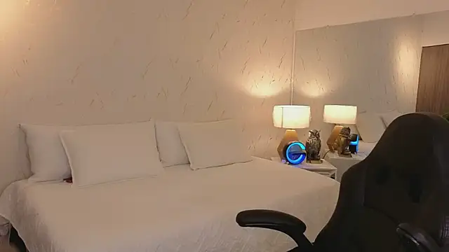 ava_blue (F young) - RIDE DILDO + OIL IN ASS + CONTROL HUSH