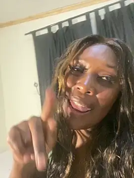 Cardiebae89 live sex cam