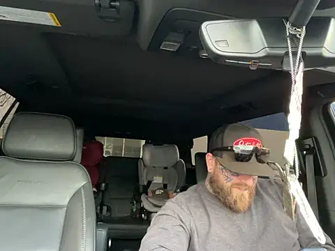 lexymarie (F young) - Car show😍