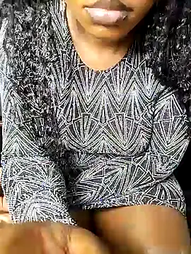 hugemassivebootie (F young) - CUMSHOW