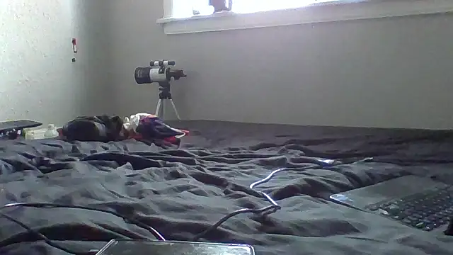 jezone555 (Ask my age) - Tip ** [freely] let the fun begin