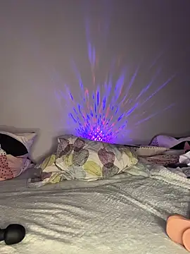 Veliora live sex cam