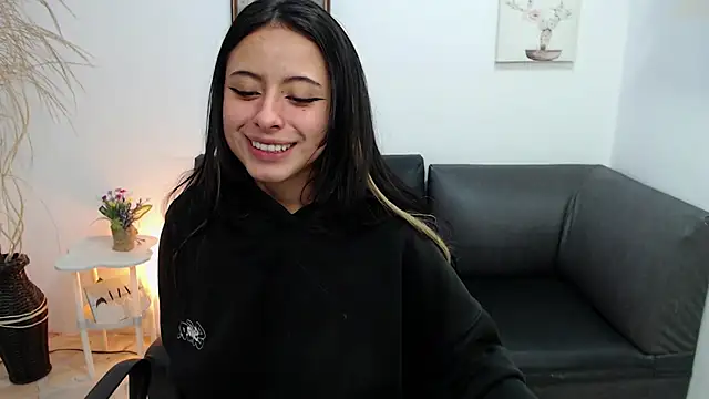 Nina_petitte