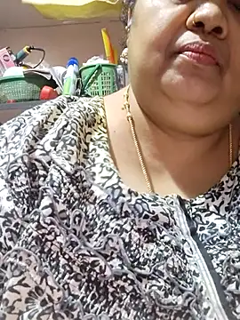 tamilthanushri (F milf) - Ass  flash