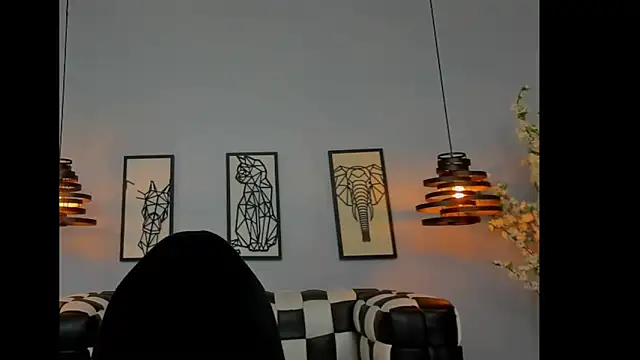 mia_curvyy (F young) - Spank ass! (x10) 🍑 oil on my tits 🍑