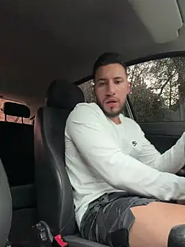 thiago_hill (M young) - SHOW CUMM IN PUBLIC 💦🥛