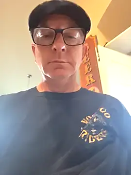 longsmooth4u (M mature) - Leave cock out while driving to work