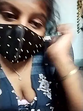 honeyflowerr live sex cam