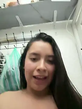 miss_bella_flame (F young) - SHOW TITS IN BOUTIQUE👀😈