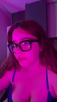 cutiepie3 (F young) - full control of toy for lust one