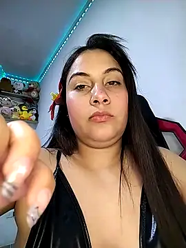 esmeralda_jadees (F young) - SQUIRTS+RIDING DILDO🔥💦