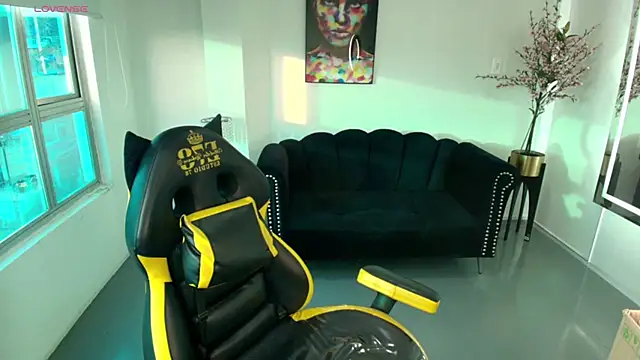 chloe_meoww (F teen) - Show with oil🍯