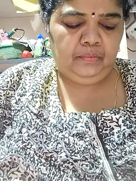 tamilthanushri (F milf) - Ass  flash