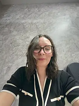 the_snowwhitee (F young) - All Naked in KFC  ❤ Last Tip Get Video