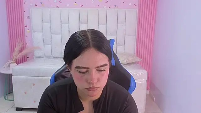 sarita_09_s - Sarita_09_s's free webcam - UK Sex Cams