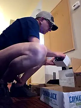 longsmooth4u (M mature) - Leave cock out while driving to work