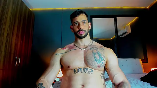 massimo_visconti (M young) - remove pants