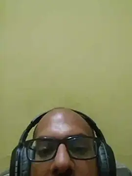 horny_techie (M young) - Maximum involvement