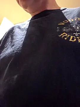 longsmooth4u (M mature) - Leave cock out while driving to work