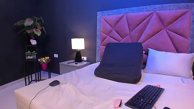 mia_milff live sex cam