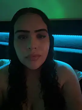 Webcam Model (iTrapXXX) is live