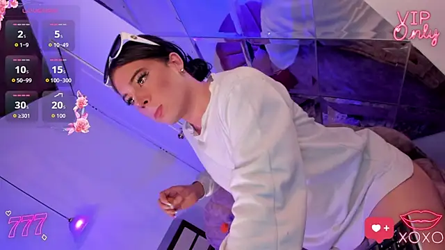 isadoraallen_1 Live Webcam on Stripchat