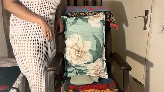 cupid_of_hearts (F milf) - oily boobs/ nipple clamps x5mi lush cnrl