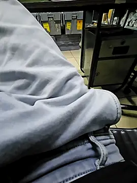 akkubab (M young) - Show ass hole