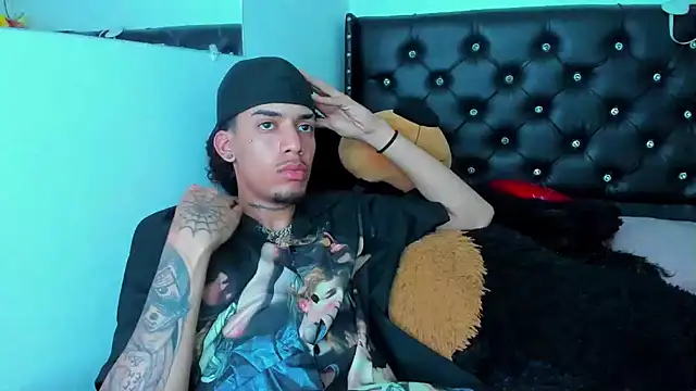 Ryder-Stone live sex cam