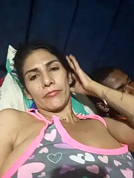 gattycahot (F milf) - fisrtr in pussy