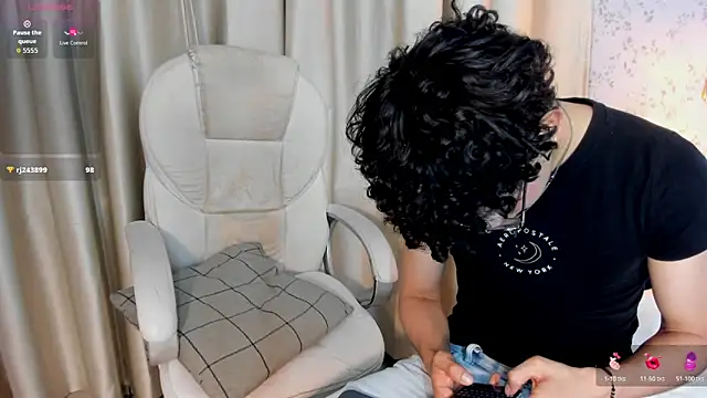 liam_twiink live sex cam