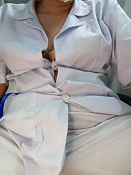 ariana-vy - Ariana-Vy's free webcam - UK Sex Cams