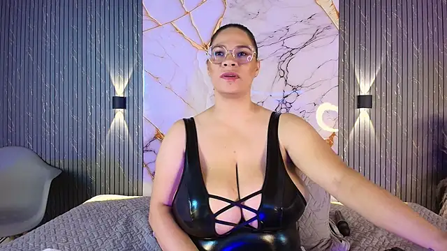 big_tits_in_your_face - Big_tits_in_your_face's free webcam - UK Sex Cams