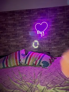 mysterysexx - MysterySexx's free webcam - UK Sex Cams