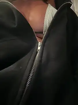 kate-paul (F young) - Sneaky suck dildo