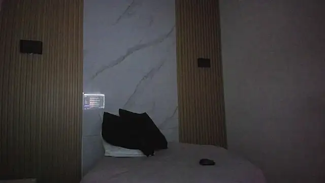 miss_elektranova (T teen) - paly finger hot