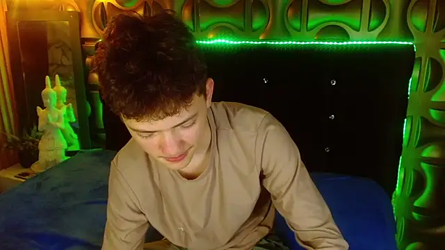 cruz_dante (M twink) - All naked 5 minutes